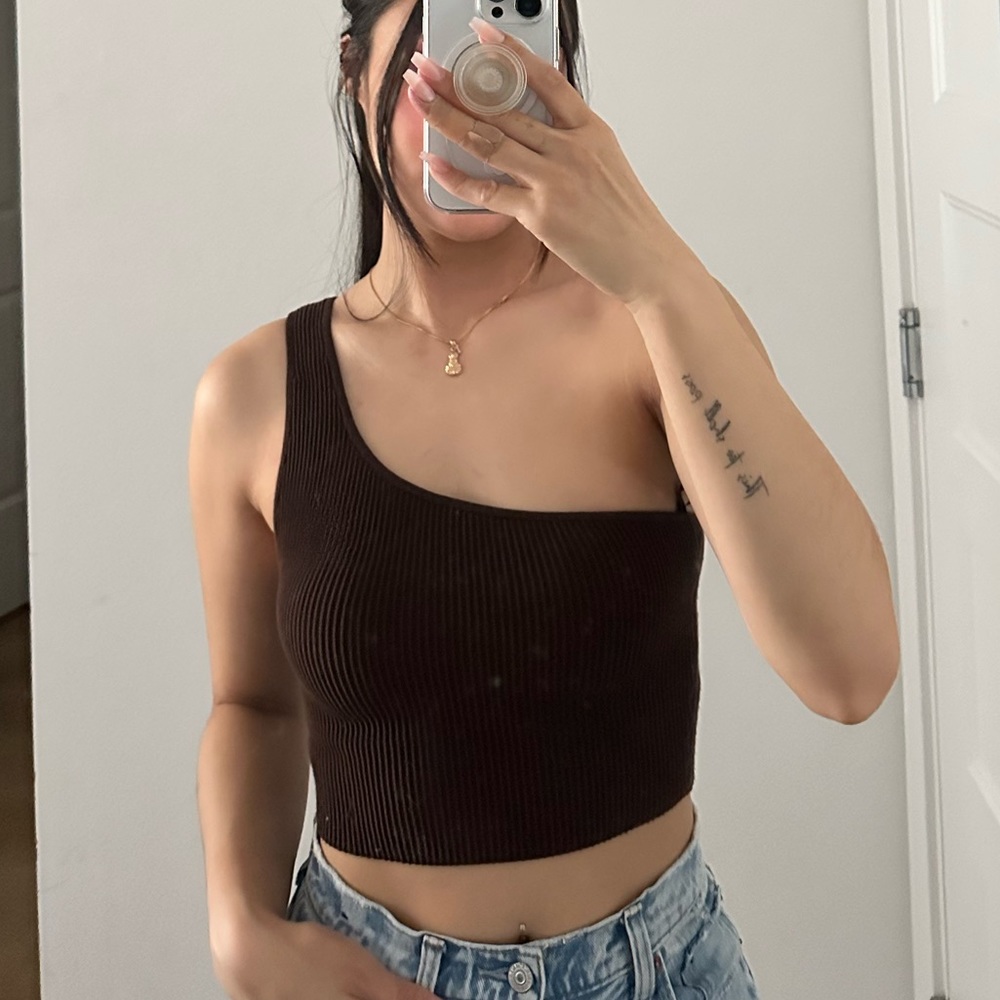 Aritzia Sculpt Knit One-Shoulder Cropped Tank